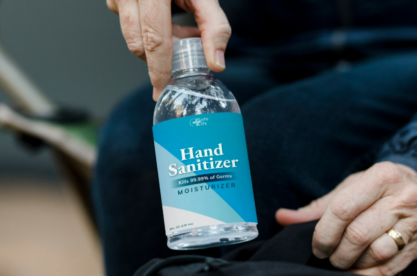 Наклейка на пластиковой упаковке